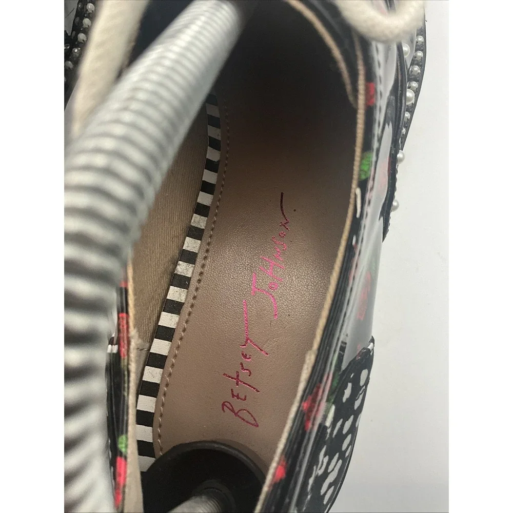 Betsey Johnson Marti Platform Oxford Shoes 7.5 Patent Leather Punk Pearls Hearts